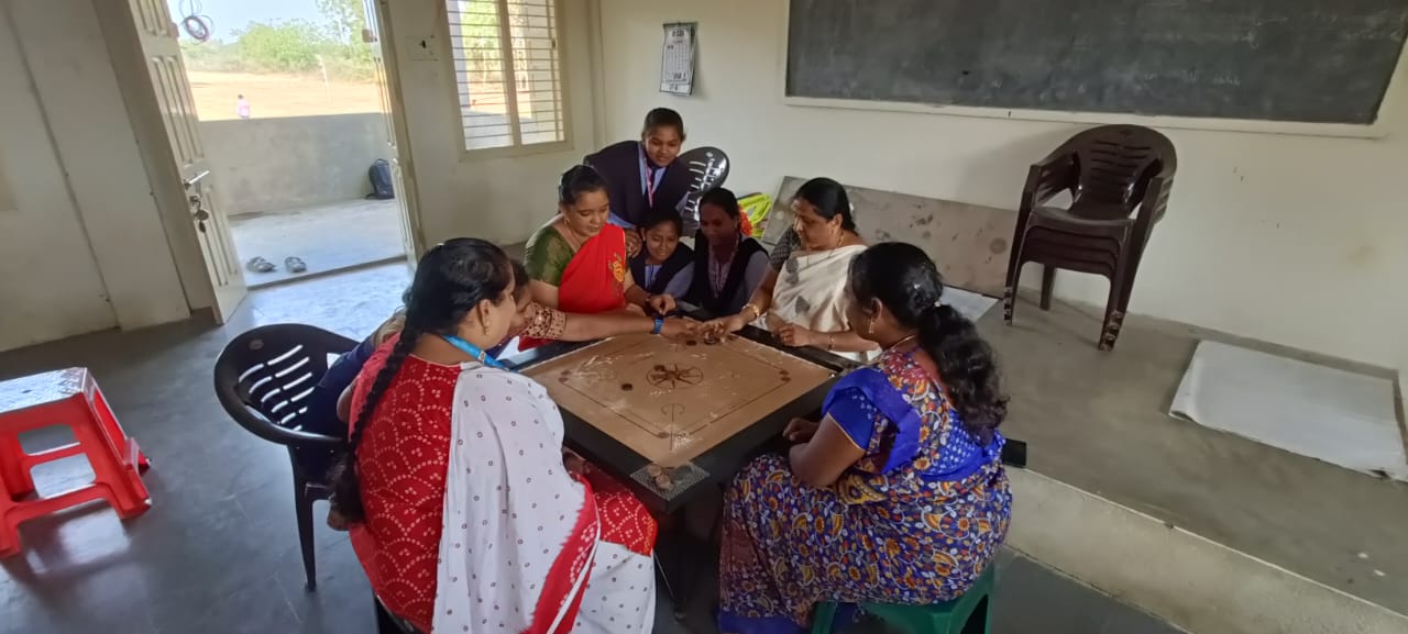 Participated in Carroms, games for staff as a part of Vaarshika, 2024