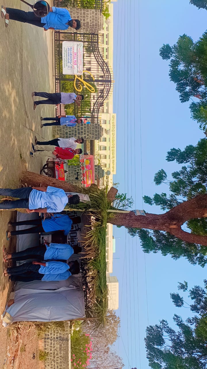 NSS UNIT STARTED COOL WATER POINT The NSS Volunteers of our college started Cool Water Point for the benefit of passers-by at our college gate. Sri P. Rangarao, Vice-Principal inaugurated the water point.