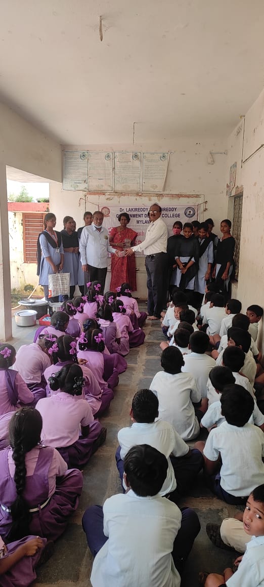YOUTH RED CROSS The YRC Volunteers of our college conducted awareness on hygiene of hands for children studying in Elementary Schools in Mylavaram. They distributed soups to be placed at toilets and drinking water points. The YRC Coordinator of the