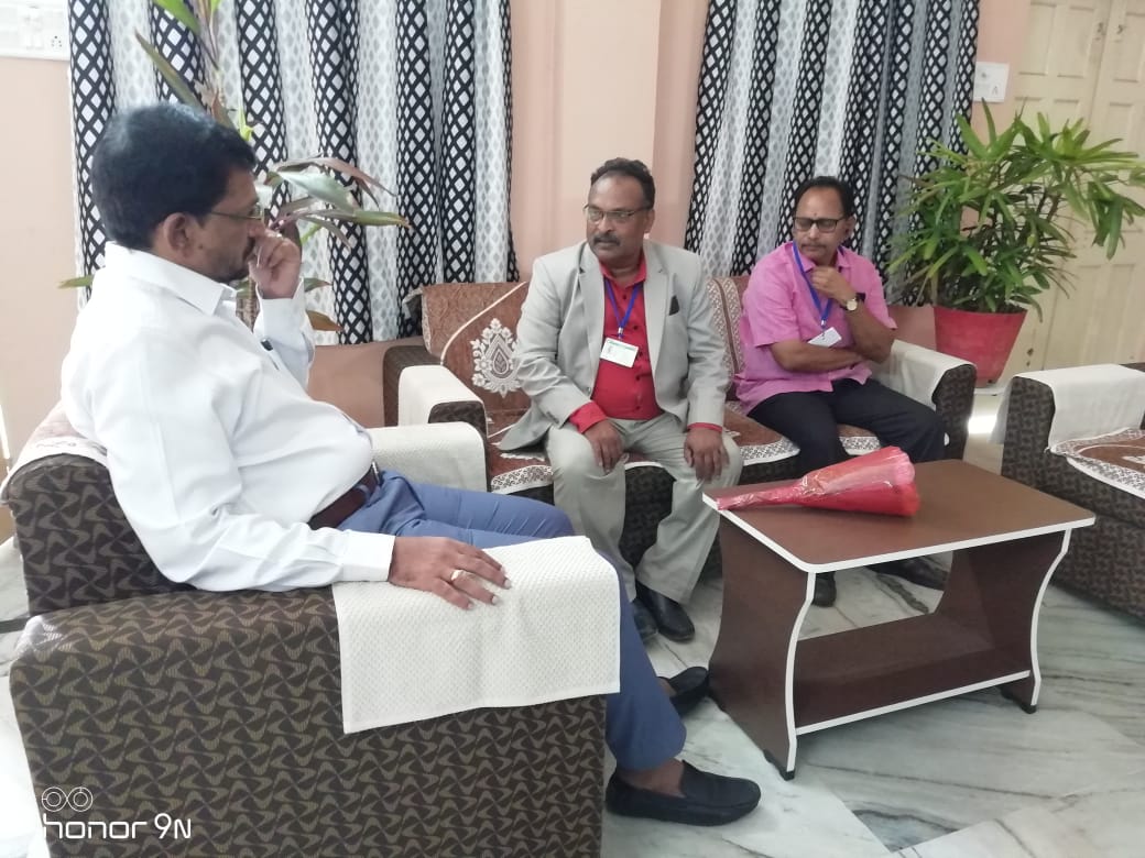 VISIT OF JOINT DIRECTOR Dr. DAVID KUMAR Dr. David Kumar Swamy, Joint Director of Collegiate Education visited Dr. LHR GDC on 26-03-2022. He inaugurated the Computer Lab, Digital Lab and Rural Innovation Center. Dr. Lakireddy Hanimireddy garu don