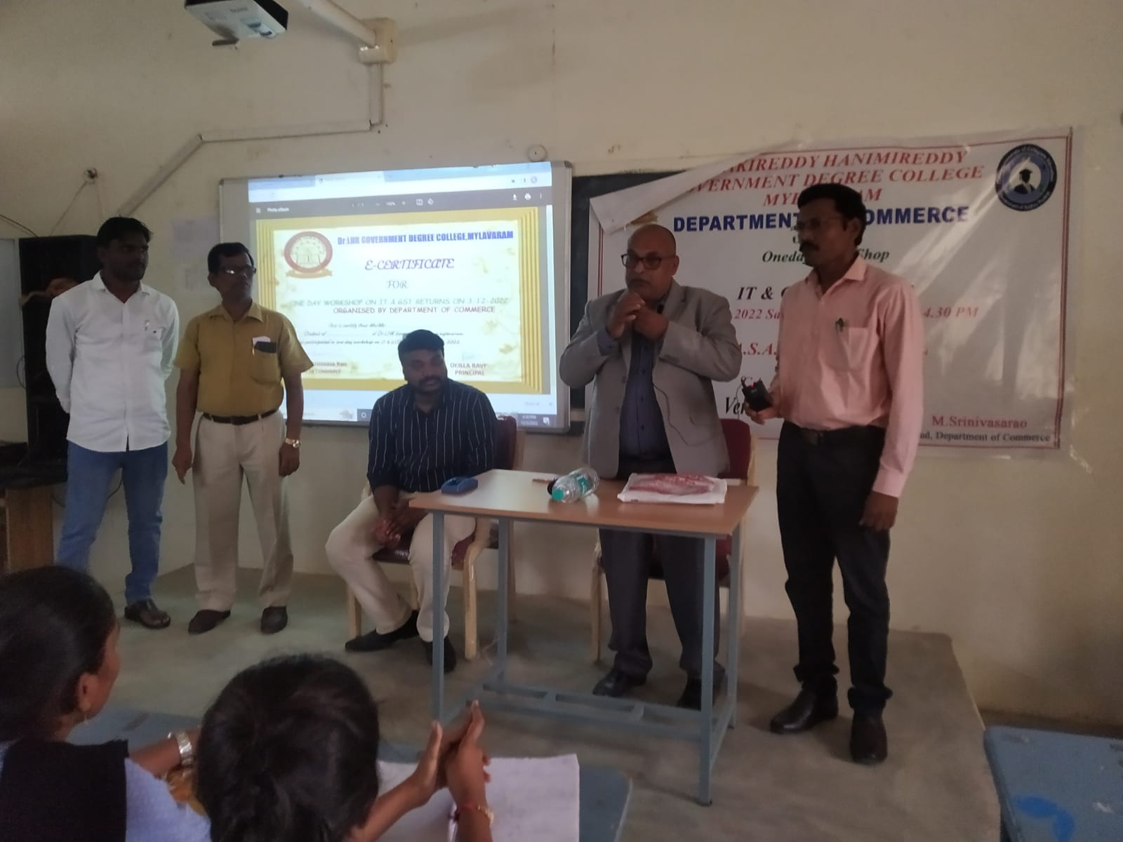 CARRIER COUNCILING PROGRAMME CONDUCTED BY COMMERCE DEPARTMENT
